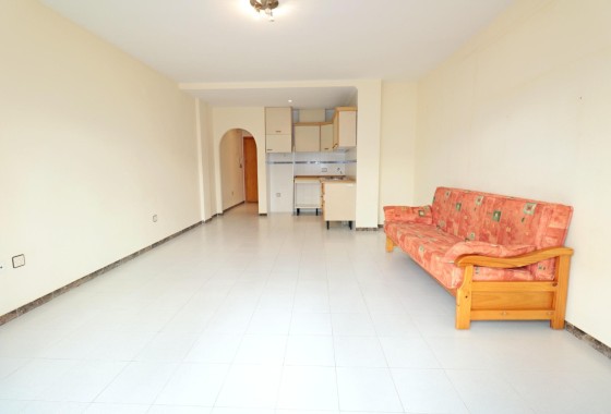 Apartment / Flat - Resale - Torrevieja -
                Playa de los Locos