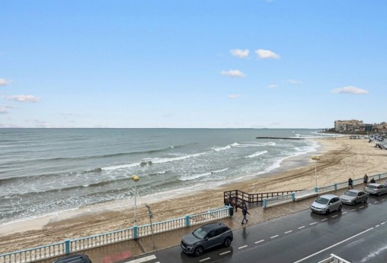 Apartment / Flat - Resale - Torrevieja -
                Playa de los Locos