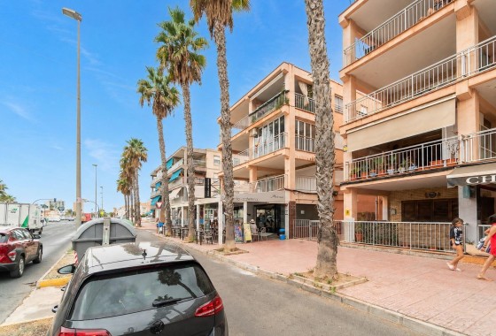 Apartment / Flat - Resale - Torrevieja -
                Playa de los Naufragos