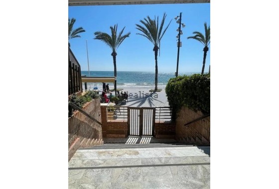 Apartment / Flat - Resale - Torrevieja -
                Playa del Cura