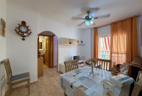 Apartment / Flat - Resale - Torrevieja - Playa del Cura
