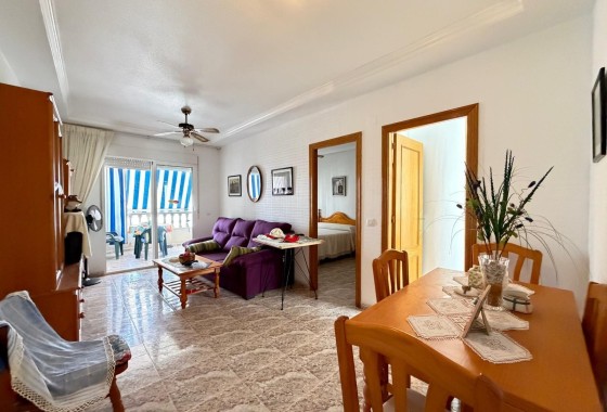 Apartment / Flat - Resale - Torrevieja - Playa del Cura