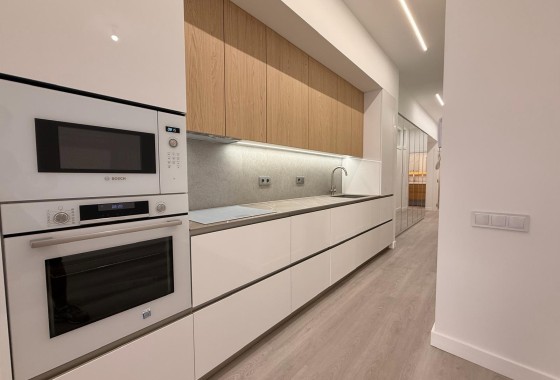 Apartment / Flat - Resale - Torrevieja - Playa del Cura