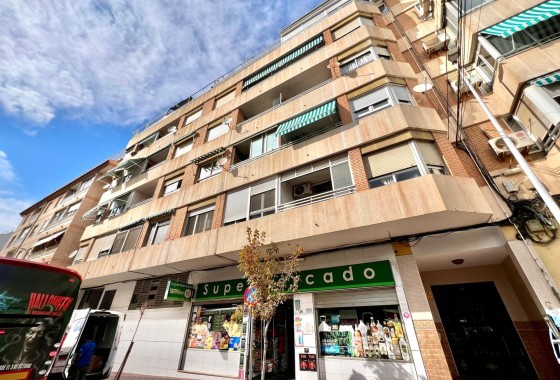 Apartment / Flat - Resale - Torrevieja -
                Puerto Deportivo