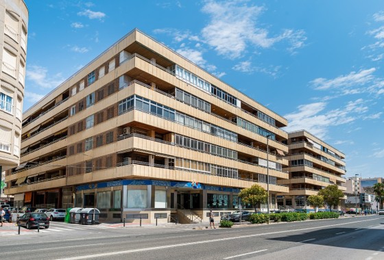 Apartment / Flat - Resale - Torrevieja - Torrevieja