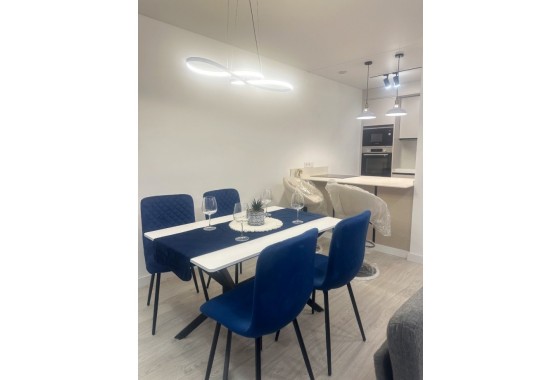 Apartment / Flat - Resale - Torrevieja - Torrevieja