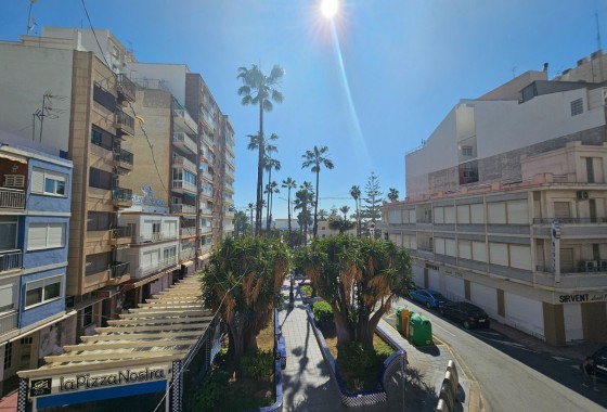 Apartment / Flat - Resale - Torrevieja - Torrevieja