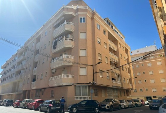 Apartment / Flat - Resale - Torrevieja -
                Torrevieja