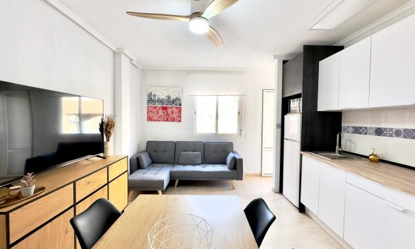 Apartment Flat - Sale - Torrevieja - Centro