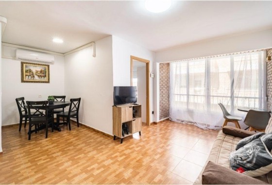 Apartment Flat - Sale - Torrevieja - La Mata pueblo