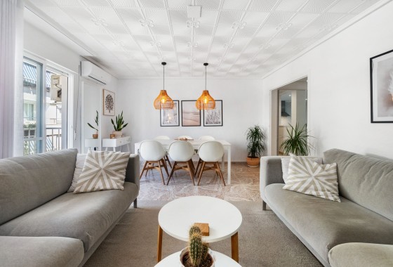 Apartment Flat - Sale - Torrevieja - Playa del Cura