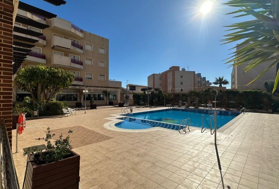 Appartement / Flat - Herverkoop - Orihuela Costa - Campoamor