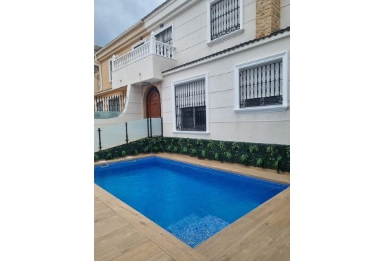 Appartement / Flat - Herverkoop - Orihuela Costa - Orihuela Costa