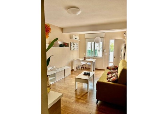 Appartement / Flat - Herverkoop - Torrevieja - Aguas Nuevas