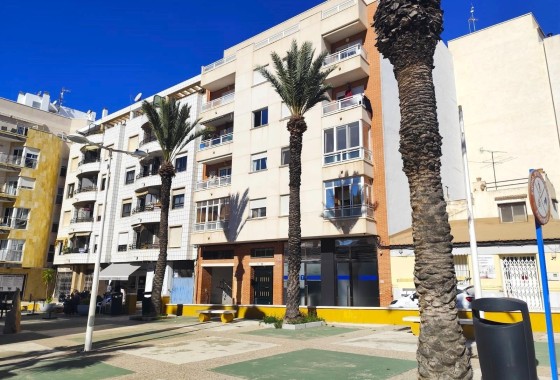 Appartement / Flat - Herverkoop - Torrevieja - Center
