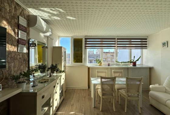Appartement / Flat - Herverkoop - Torrevieja - Centro