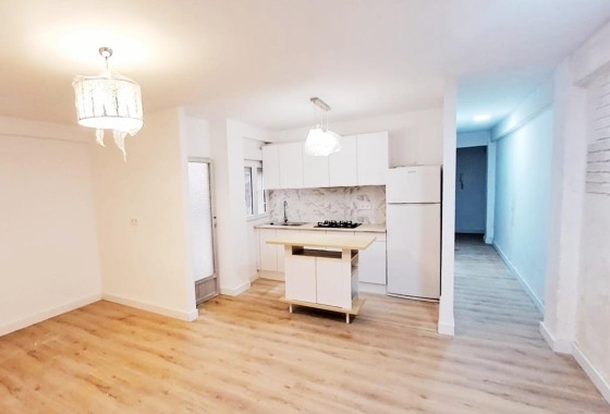 Appartement / Flat - Herverkoop - Torrevieja - Centro