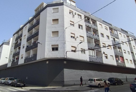 Appartement / Flat - Herverkoop - Torrevieja -
                El molino
