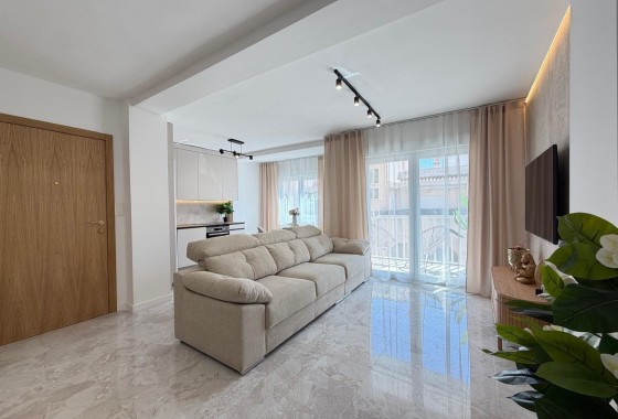 Appartement / Flat - Herverkoop - Torrevieja - Estacion de autobuses