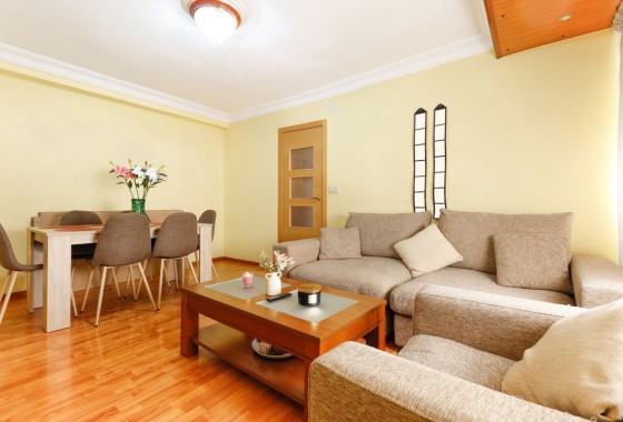 Appartement / Flat - Herverkoop - Torrevieja -
                Parque de las Naciones