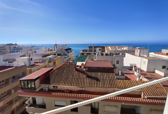 Appartement / Flat - Herverkoop - Torrevieja -
                Paseo Maritimo