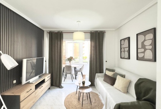 Appartement / Flat - Herverkoop - Torrevieja - Playa del Cura