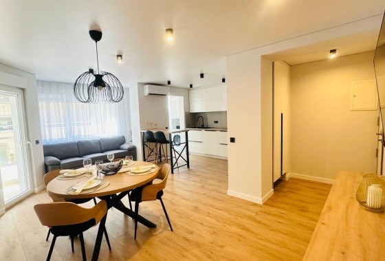 Appartement / Flat - Herverkoop - Torrevieja - Playa del Cura