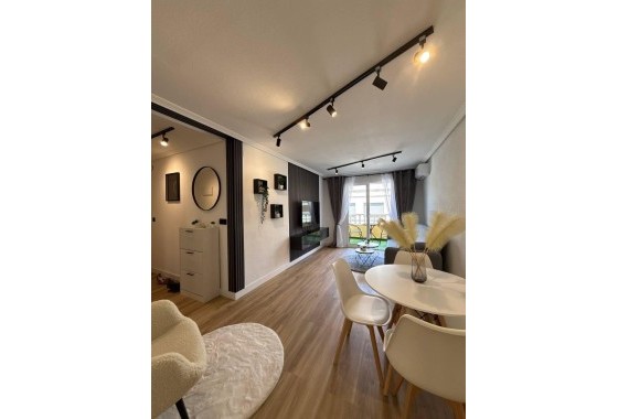 Appartement / Flat - Herverkoop - Torrevieja - Playa del Cura