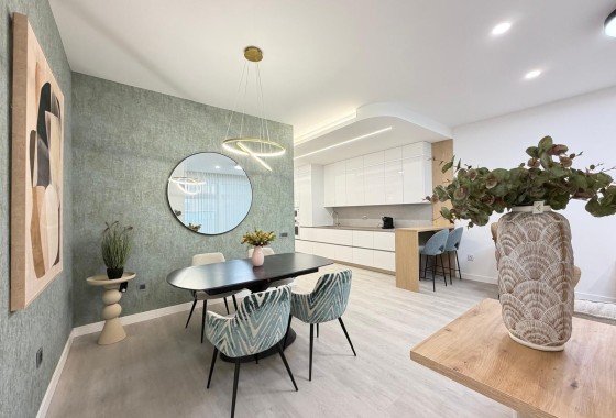 Appartement / Flat - Herverkoop - Torrevieja -
                Playa del Cura
