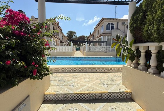 Appartement / Flat - Herverkoop - Torrevieja -
                Punta Prima