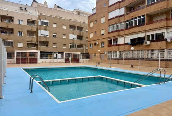 Appartement / Flat - Herverkoop - Torrevieja - Torrevieja