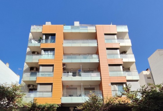Appartement / Flat - Herverkoop - Torrevieja -
                Torrevieja