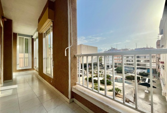 Appartement / Flat - Herverkoop - Torrevieja - Torrevieja