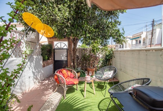 Appartement / Flat - Herverkoop - Torrevieja -
                Torrevieja