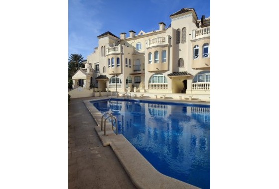 Appartement / Flat - Herverkoop - Torrevieja -
                Torrevieja