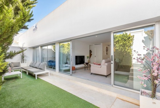 Appartement / Flat - Herverkoop - Torrevieja -
                Torrevieja
