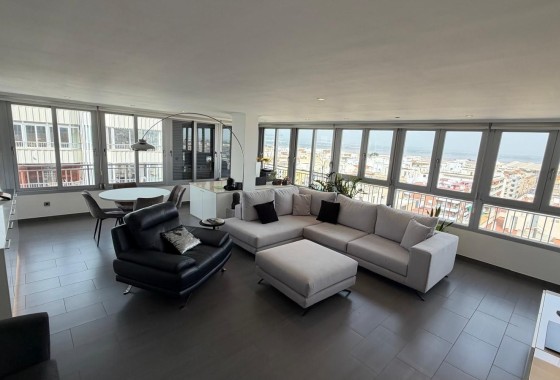 Appartement - Revente - Torrevieja -
                Acequion