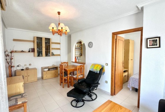 Appartement - Revente -
        Torrevieja - C8L-95381