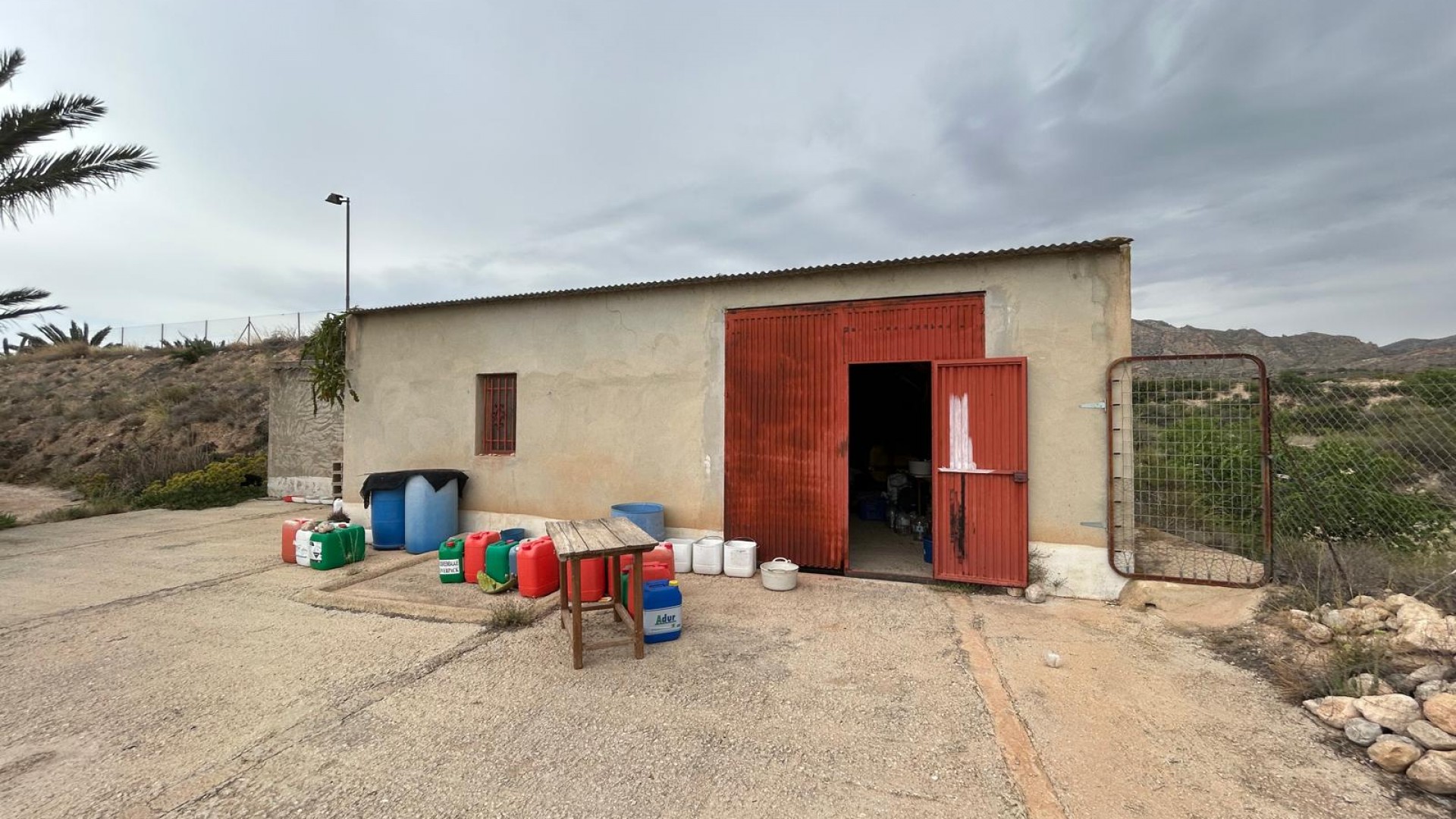 Återförsäljning - Finca lantlig egendom -
Albatera