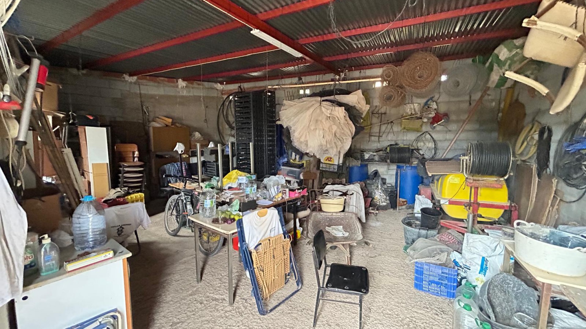 Återförsäljning - Finca lantlig egendom -
Albatera