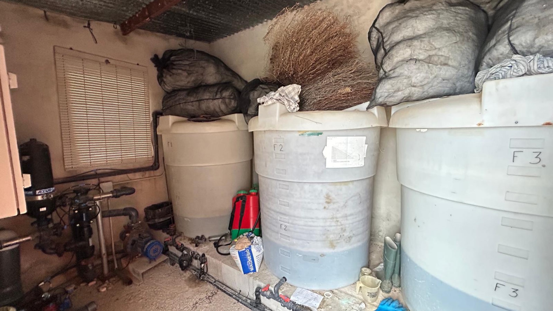 Återförsäljning - Finca lantlig egendom -
Albatera