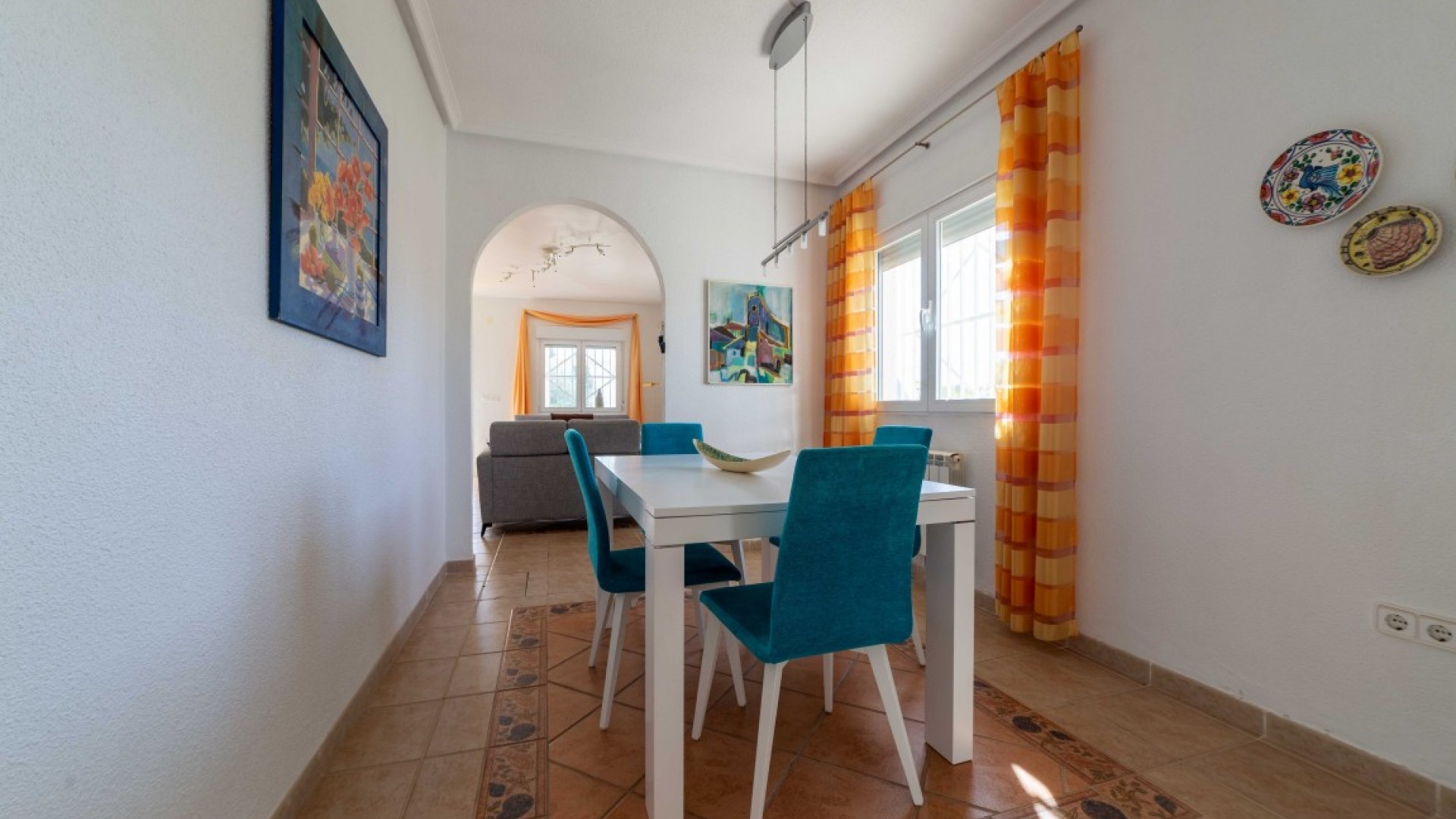 Återförsäljning - Finca lantlig egendom -
Albatera