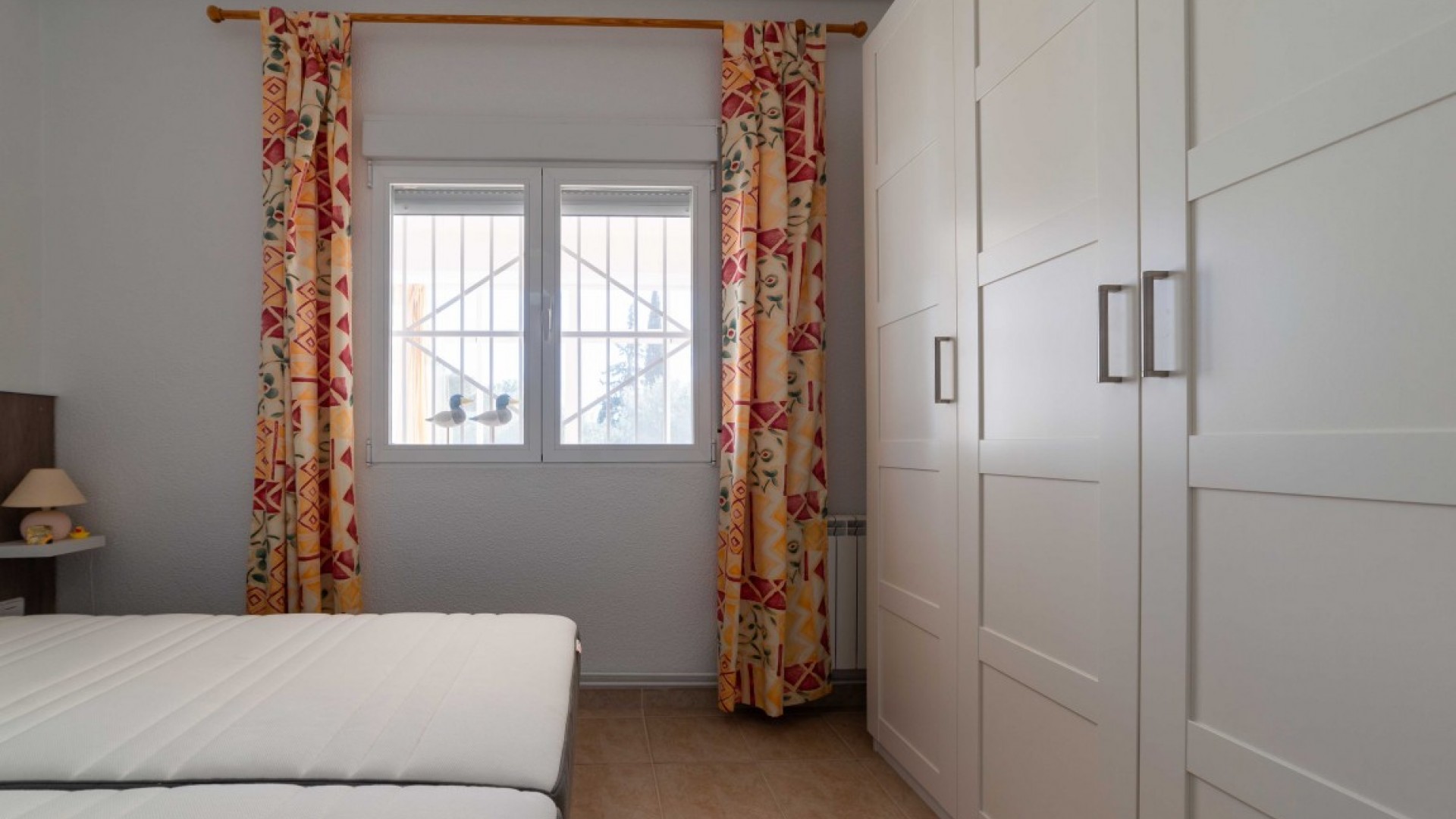 Återförsäljning - Finca lantlig egendom -
Albatera