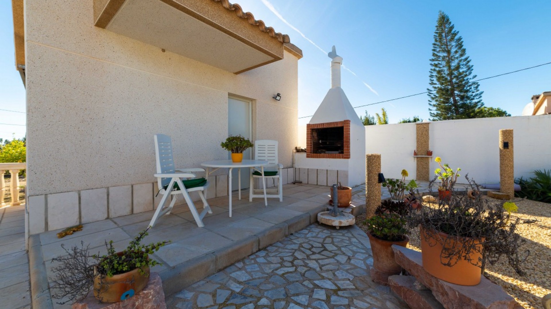 Återförsäljning - Finca lantlig egendom -
Albatera