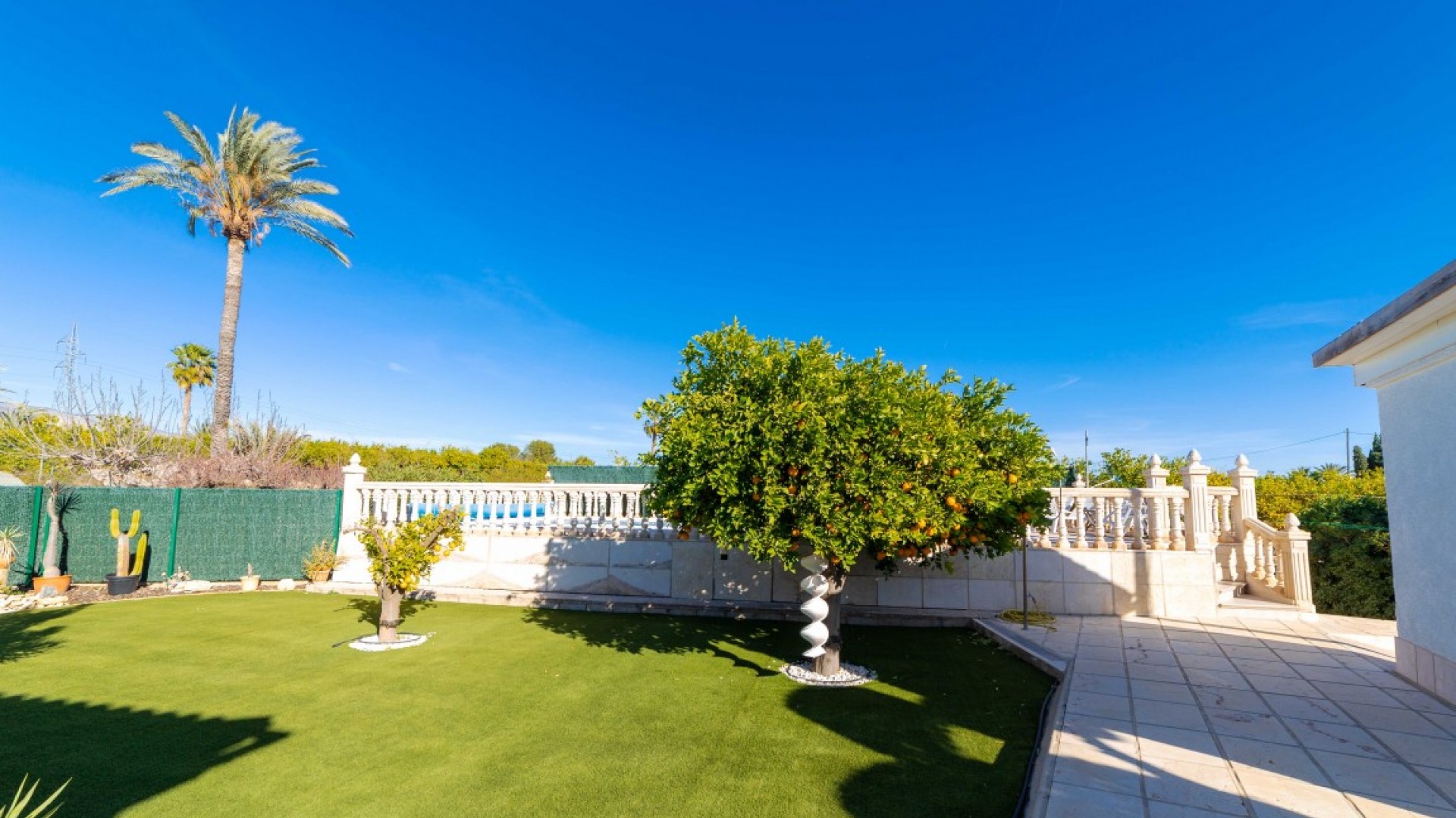 Återförsäljning - Finca lantlig egendom -
Albatera