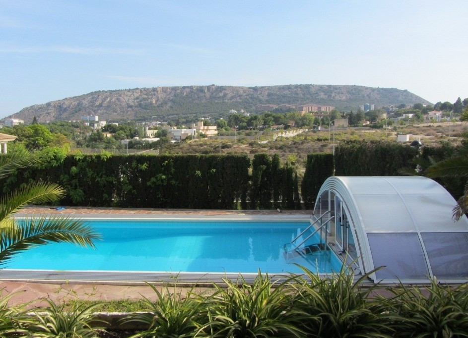 Återförsäljning - Finca lantlig egendom -
Alicante