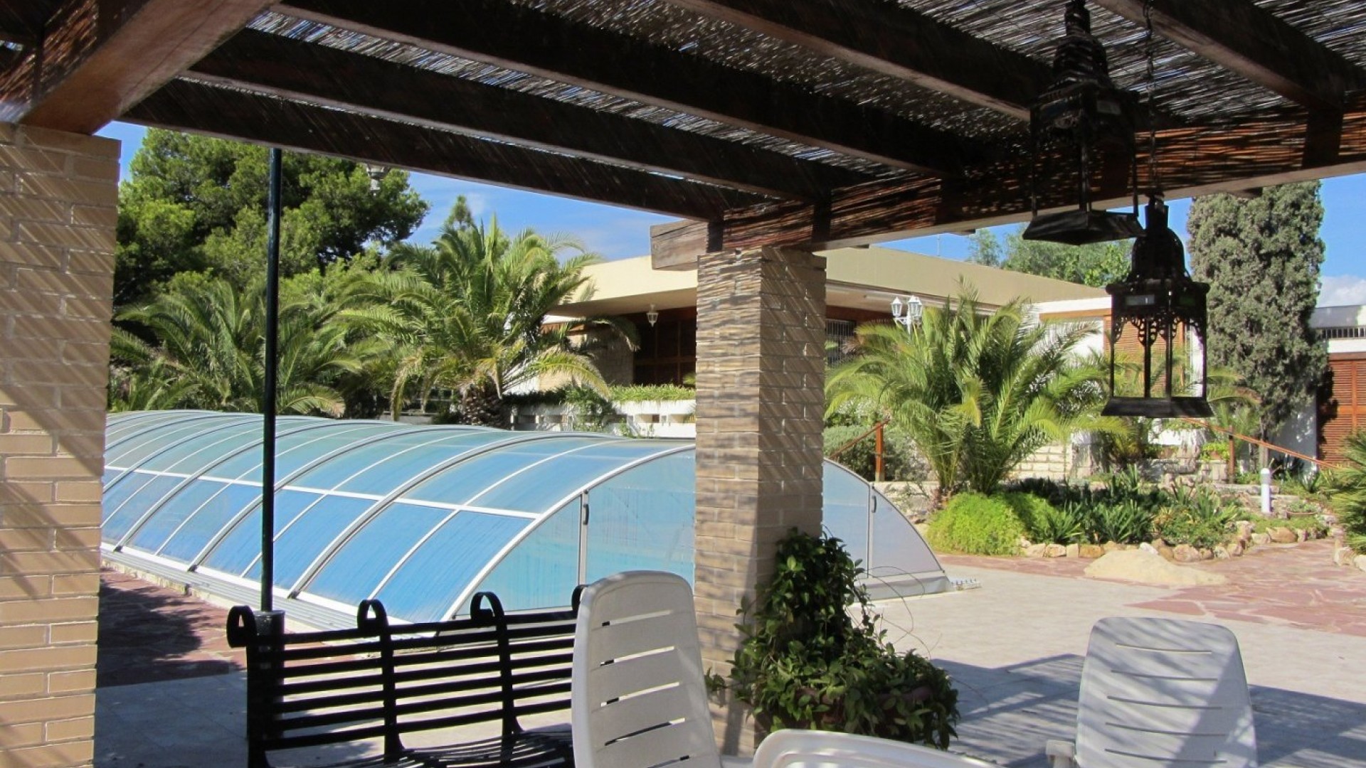 Återförsäljning - Finca lantlig egendom -
Alicante