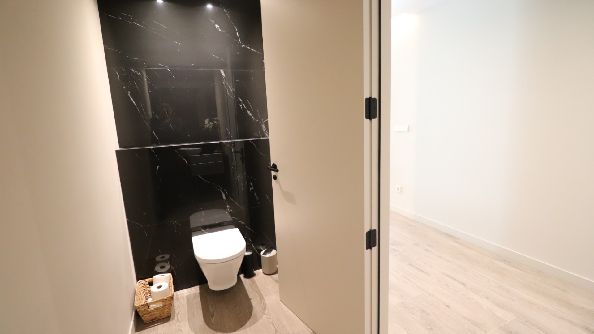 Återförsäljning - Finca lantlig egendom -
Aspe - Aspe - Country