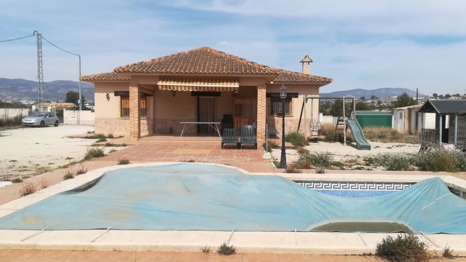 Återförsäljning - Finca lantlig egendom -
Castalla