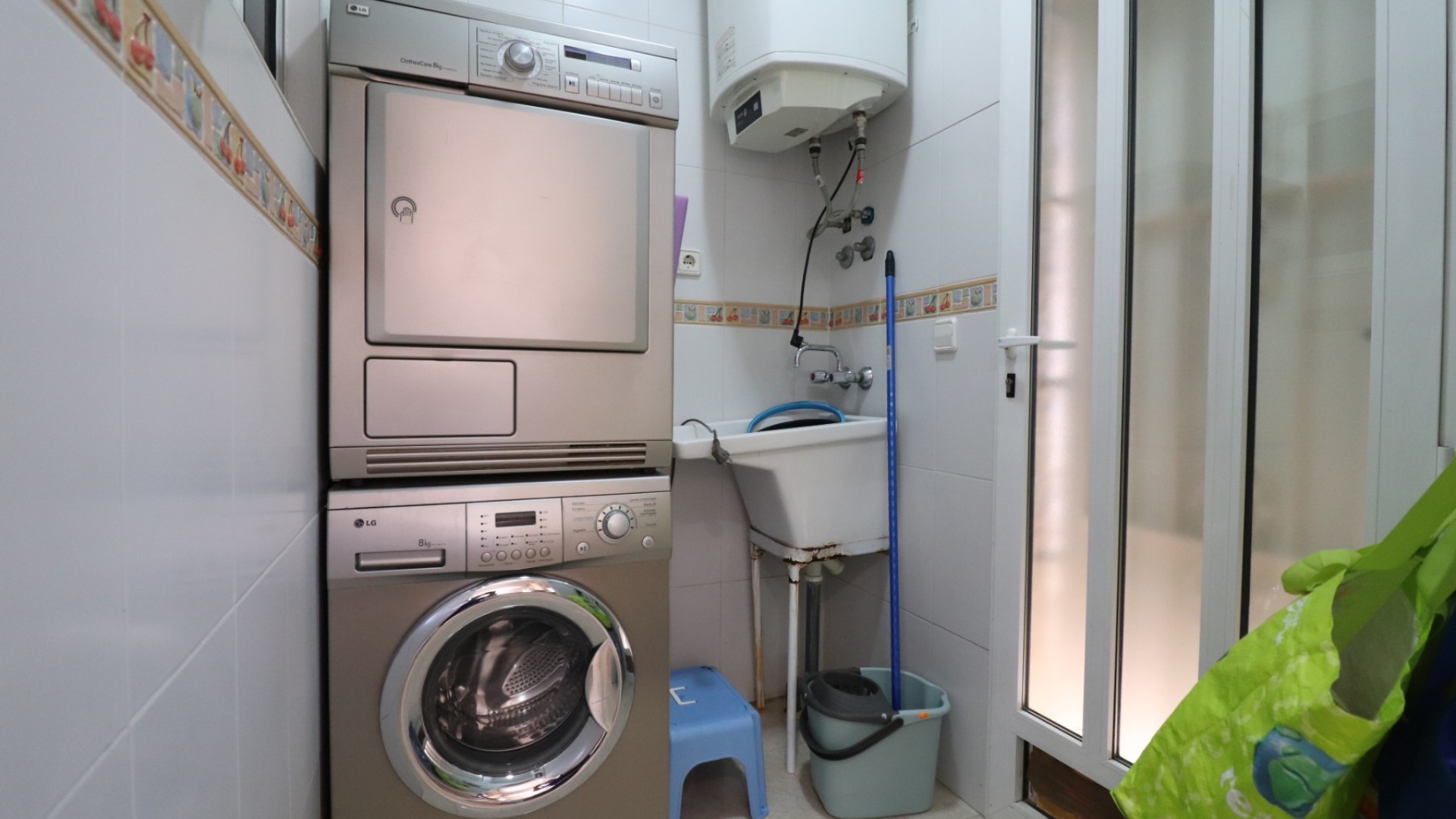 Återförsäljning - Finca lantlig egendom -
Catral - Catral - Country